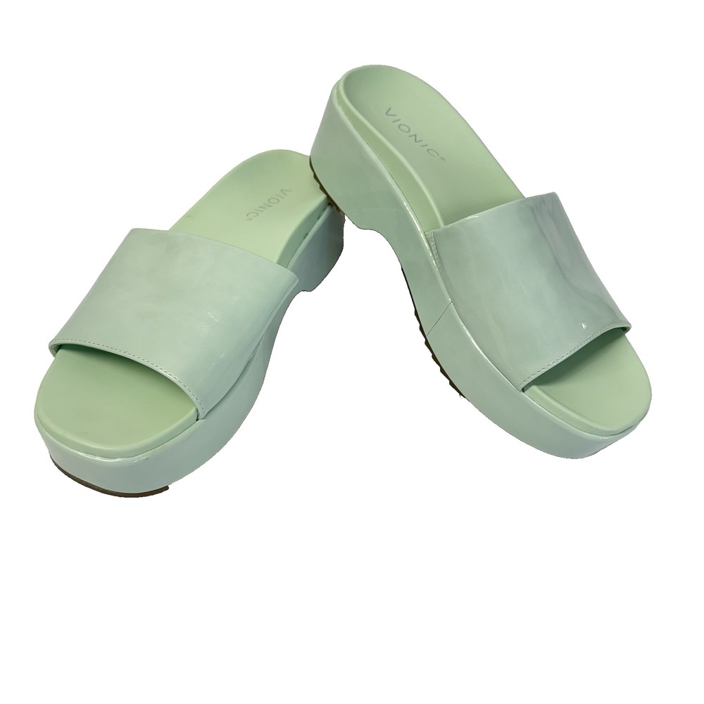 Vionic Light Green Platform Sandals